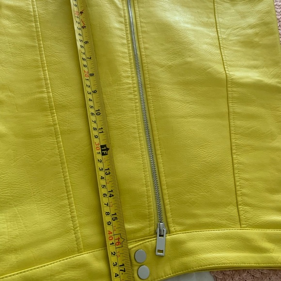 Zara Vibrant Yellow faux Skirt – XS (Fits Like a Small) - Picture 8 of 9